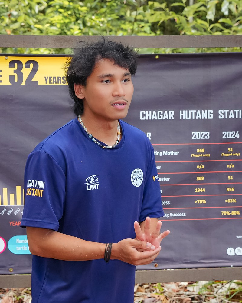 SEATRU turtle conservation briefing at Chagar Hutang